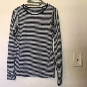 Gap striped top black and white, fitted , xsmall